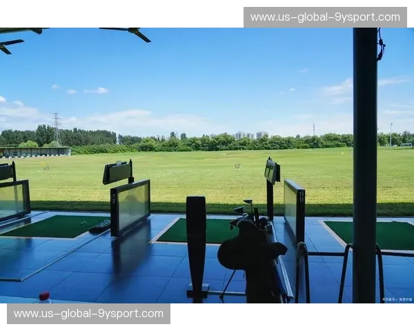 私享绿意，优雅挥杆——探索高尔夫俱乐部的不凡生活